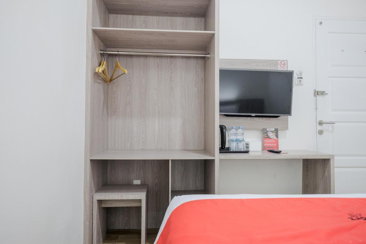Reddoorz Plus @ Jalan Juanda Medan Luaran gambar